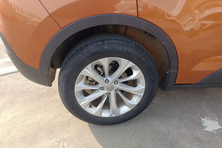 Used Brilliance V3 2016 1.5L Manual Smart Version Right Rear Wheel Hub