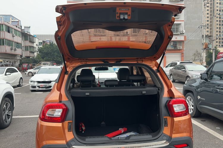 Used Brilliance V3 2016 1.5L Automatic Smart Version Trunk