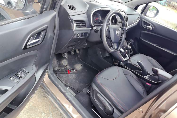 Used Brilliance V3 2017 1.5L Manual Comfort Model Driver Seat