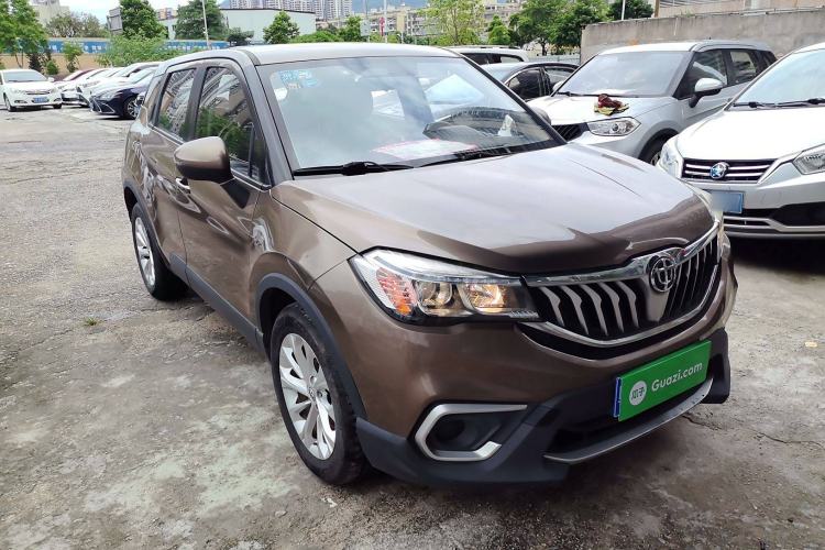 Used Brilliance V3 2017 1.5L Manual Comfort Model Front Right 45 Deg