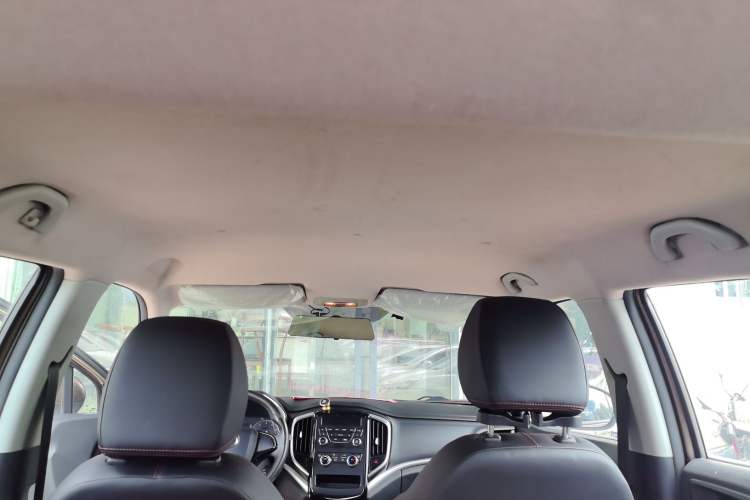Used Brilliance V3 2017 1.5L Manual Comfort Model Headliner