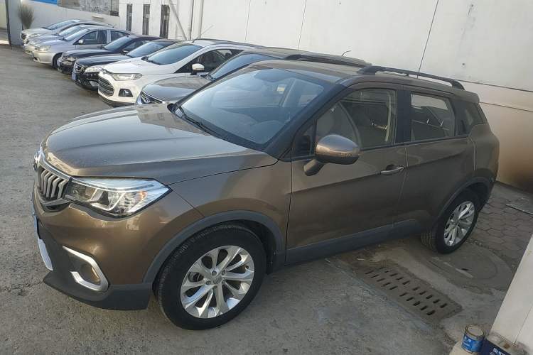 Used Brilliance V3 2017 1.5L Manual Smart Model Left Side