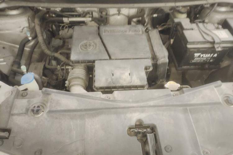 Used Brilliance V3 2017 1.5L Manual Comfort Model Engine Bay