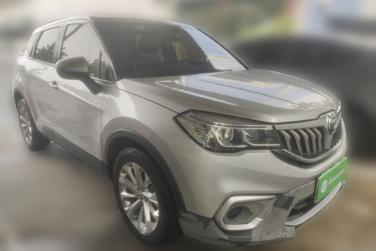 Used Brilliance V3 2017 1.5L Manual Comfort Model Front Right 45 Deg