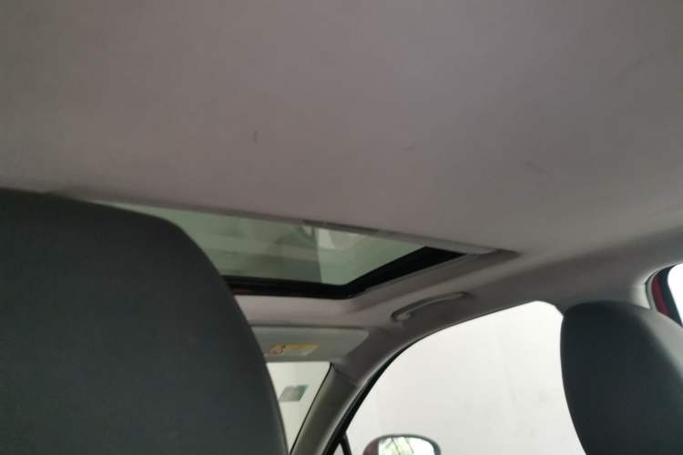 Used Brilliance V3 2017 1.5L Automatic Smart Version Headliner