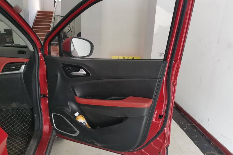 Used Brilliance V3 2017 1.5L Automatic Smart Version Interior 5