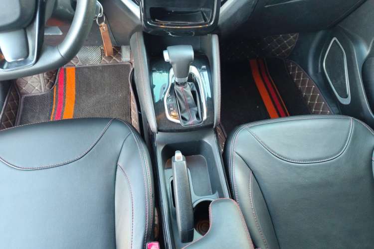 Used Brilliance V3 2017 1.5L Automatic Comfort Model Interior 5