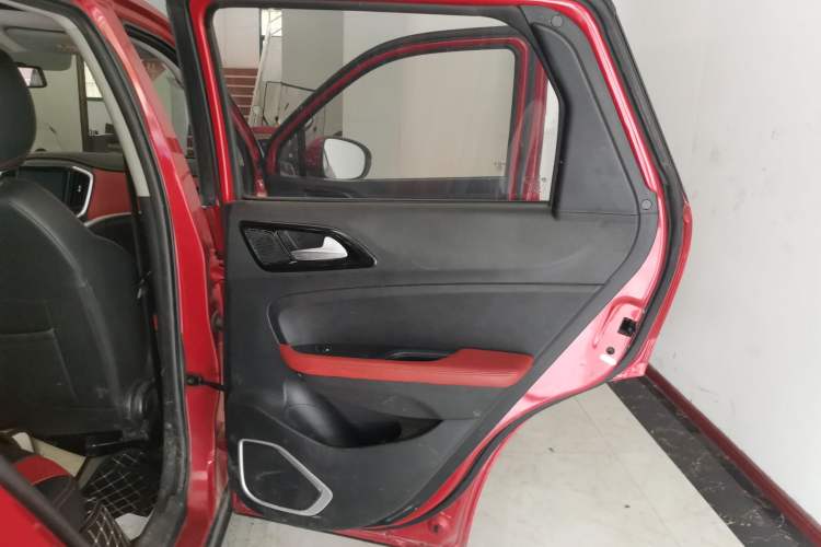 Used Brilliance V3 2017 1.5L Automatic Smart Version Interior 6
