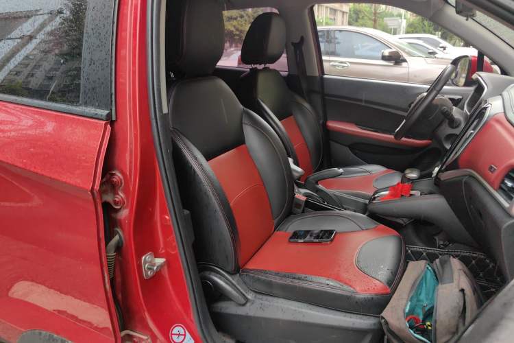 Used Brilliance V3 2017 1.5L Automatic Smart Version Right Front Seat