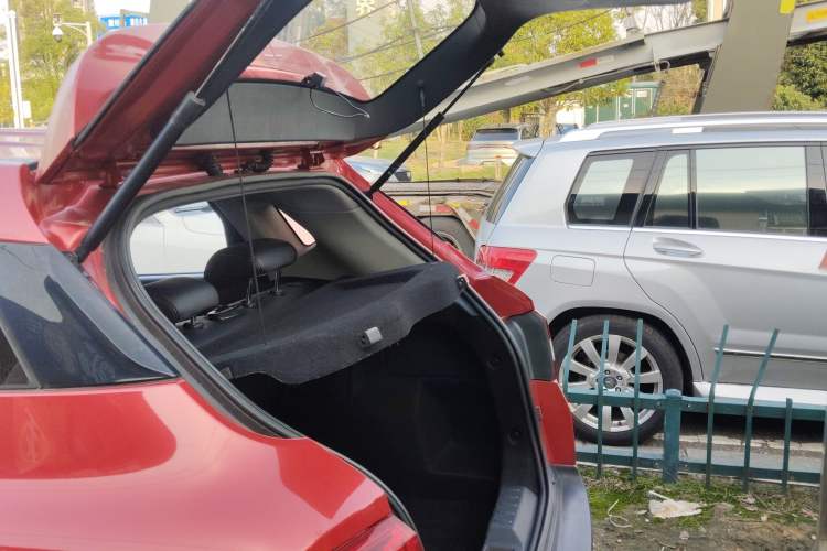 Used Brilliance V3 2017 1.5L Automatic Smart Version Trunk