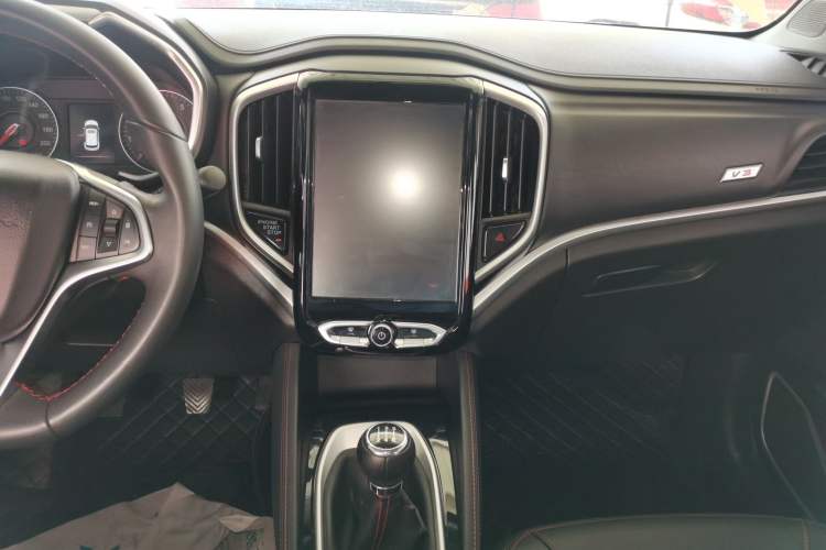 Used Brilliance V3 2017 1.5L Manual Smart Model Audio And AC Panel