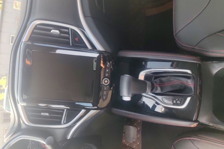 Used Brilliance V3 2017 1.5L Automatic Comfort Model Audio And AC Panel