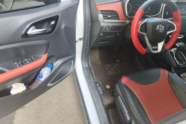 Used Brilliance V3 2017 1.5L Automatic Smart Version Driver Seat