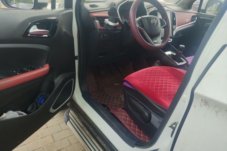 Used Brilliance V3 2017 1.5L Manual Smart Model Driver Seat