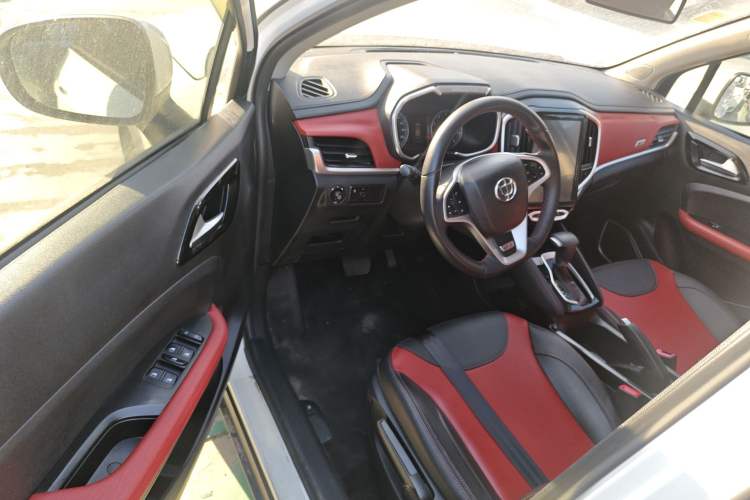 Used Brilliance V3 2017 1.5L Automatic Smart Version Driver Seat