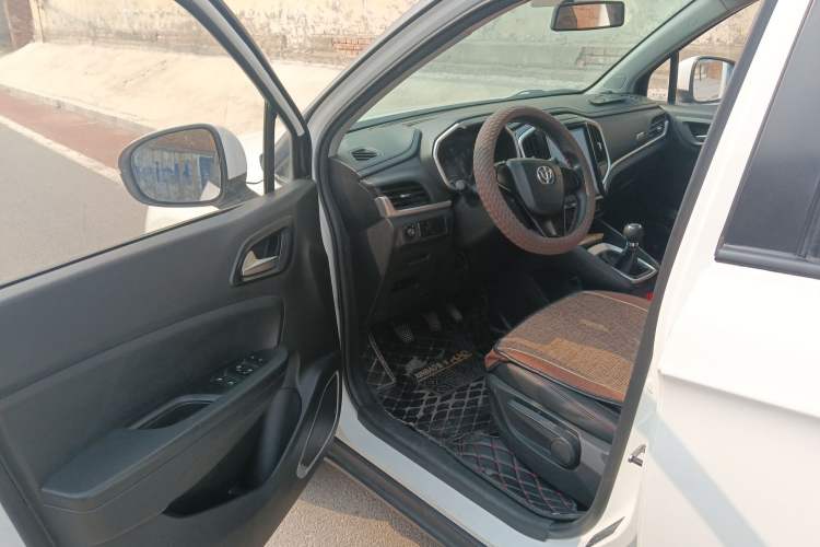 Used Brilliance V3 2017 1.5L Manual Comfort Model Driver Seat