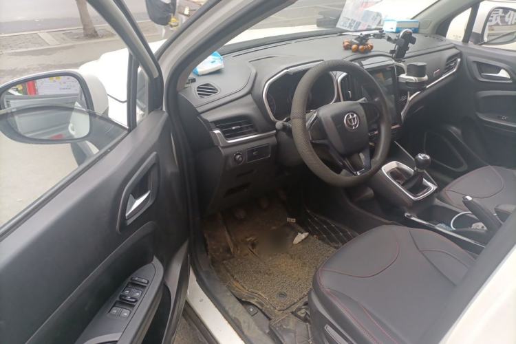 Used Brilliance V3 2017 1.5L Manual Comfort Model Driver Seat