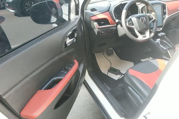 Used Brilliance V3 2017 1.5L Automatic Smart Version Driver Seat