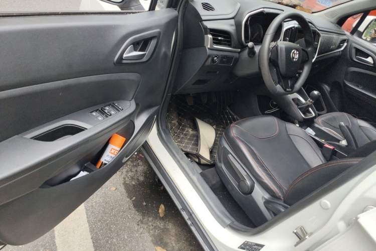 Used Brilliance V3 2017 1.5L Manual Comfort Model Driver Seat