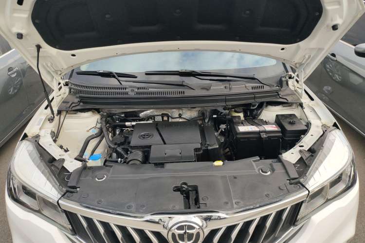 Used Brilliance V3 2017 1.5L Manual Smart Model Engine Bay