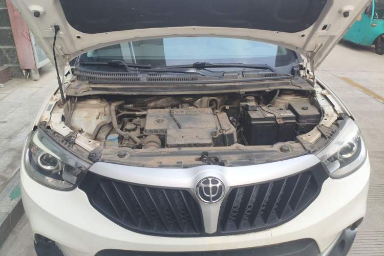 Used Brilliance V3 2017 1.5L Manual Comfort Model Engine Bay