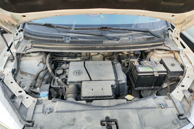 Used Brilliance V3 2017 1.5L Manual Smart Model Engine Bay
