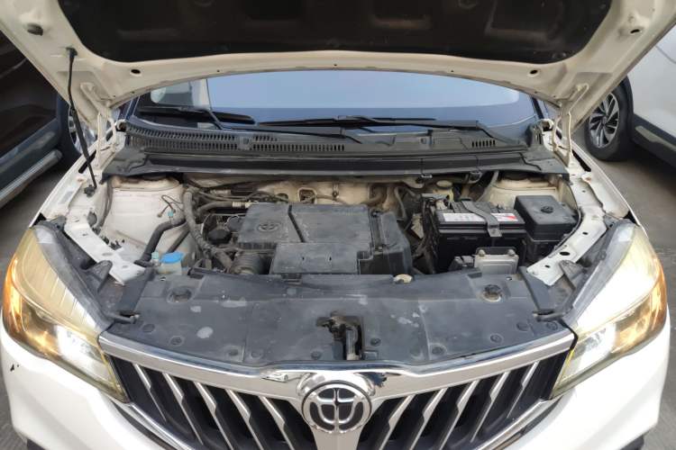 Used Brilliance V3 2017 1.5L Automatic Comfort Model Engine Bay