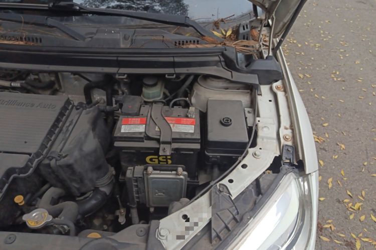 Used Brilliance V3 2017 1.5L Automatic Elite Model Engine Bay Left