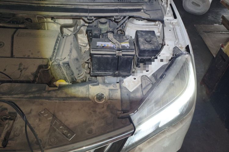 Used Brilliance V3 2017 1.5L Manual Smart Model Engine Bay Left