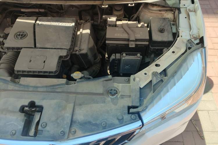 Used Brilliance V3 2017 1.5L Automatic Smart Version Engine Bay Left