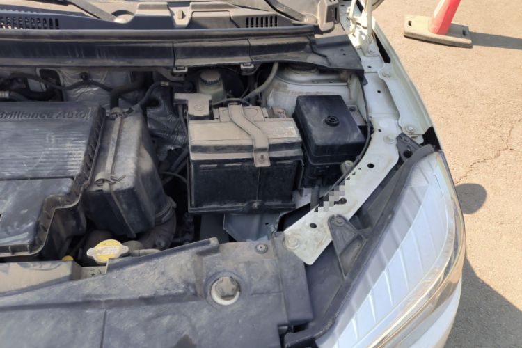 Used Brilliance V3 2017 1.5L Manual Comfort Model Engine Bay Left