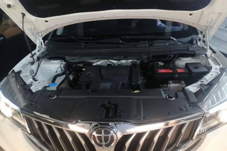 Used Brilliance V3 2017 1.5L Automatic Smart Version Engine Bay