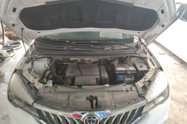 Used Brilliance V3 2017 1.5L Automatic Smart Version Engine Bay