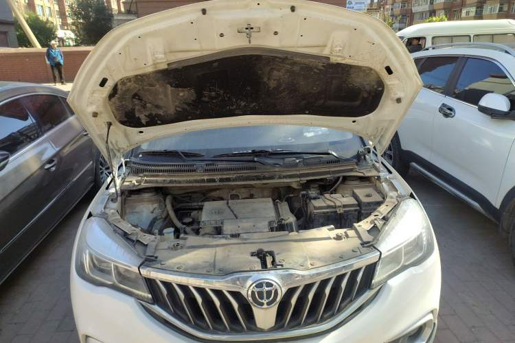 Used Brilliance V3 2017 1.5L Manual Smart Model Engine Bay