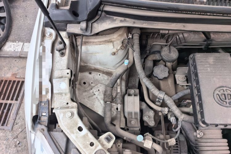 Used Brilliance V3 2017 1.5L Manual Comfort Model Engine Bay Right