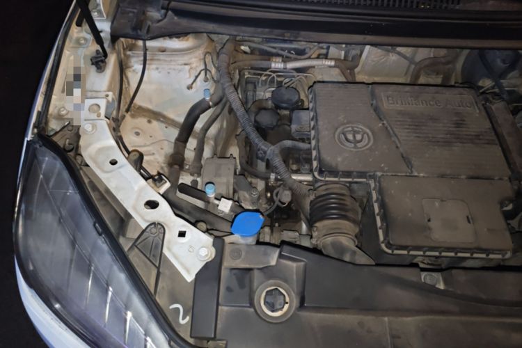 Used Brilliance V3 2017 1.5L Automatic Smart Version Engine Bay Right