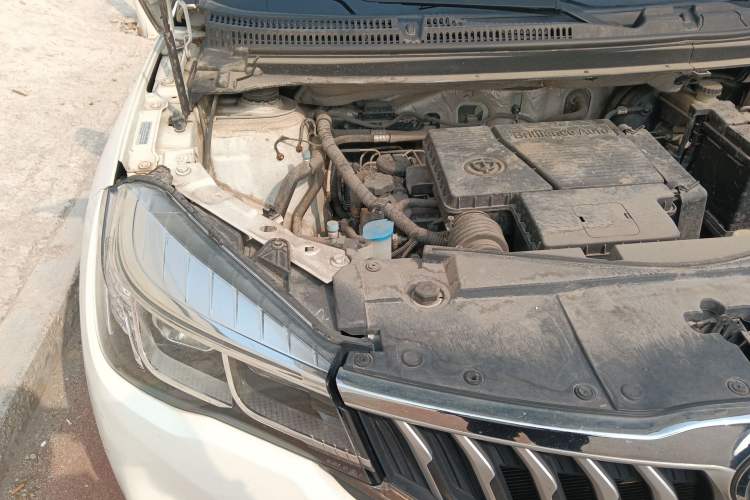 Used Brilliance V3 2017 1.5L Manual Comfort Model Engine Bay Right