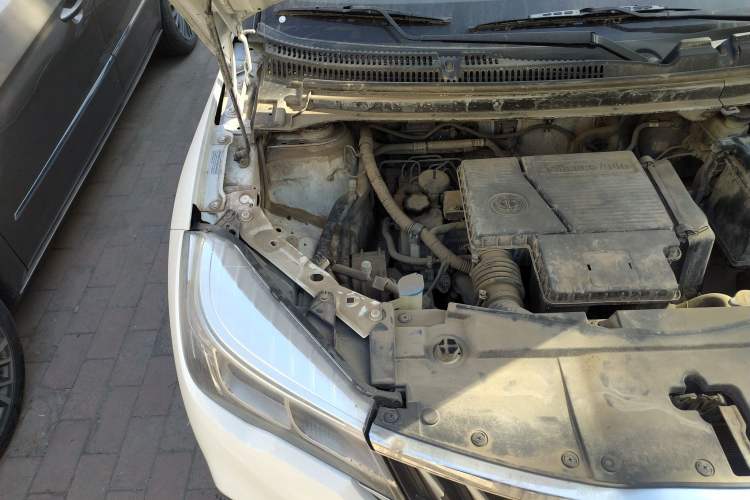 Used Brilliance V3 2017 1.5L Manual Smart Model Engine Bay Right