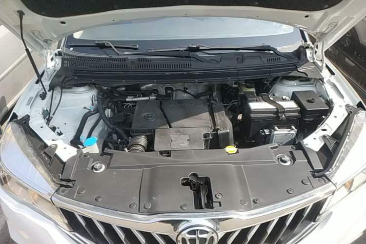 Used Brilliance V3 2017 1.5L Automatic Smart Version Engine Bay
