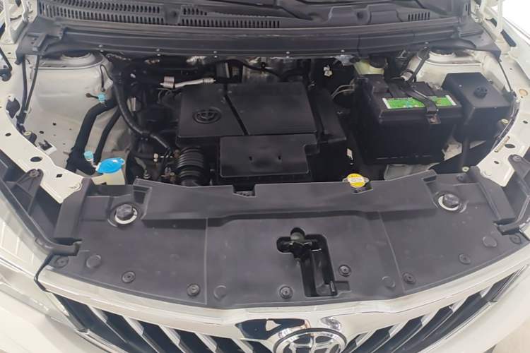 Used Brilliance V3 2017 1.5L Manual Smart Model Engine Bay