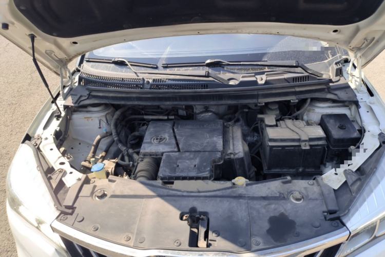 Used Brilliance V3 2017 1.5L Manual Comfort Model Engine Bay