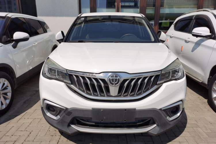 Used Brilliance V3 2017 1.5L Manual Comfort Model Exterior 1