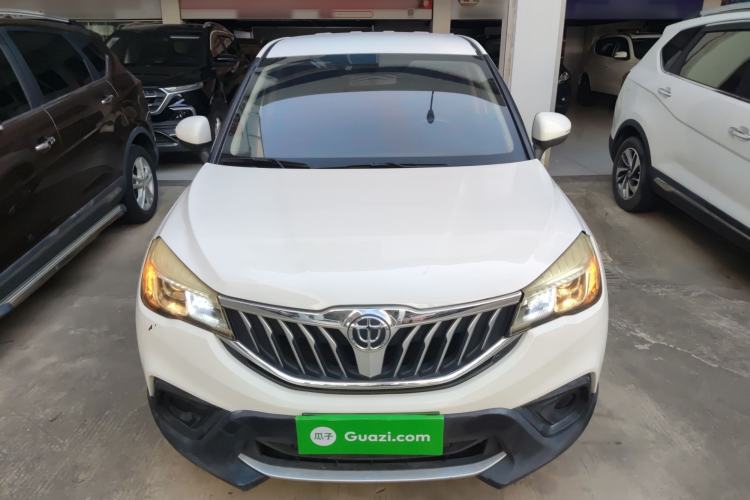 Used Brilliance V3 2017 1.5L Automatic Comfort Model Exterior 1