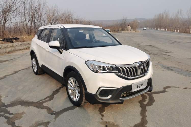 Used Brilliance V3 2017 1.5L Manual Comfort Model Exterior 2