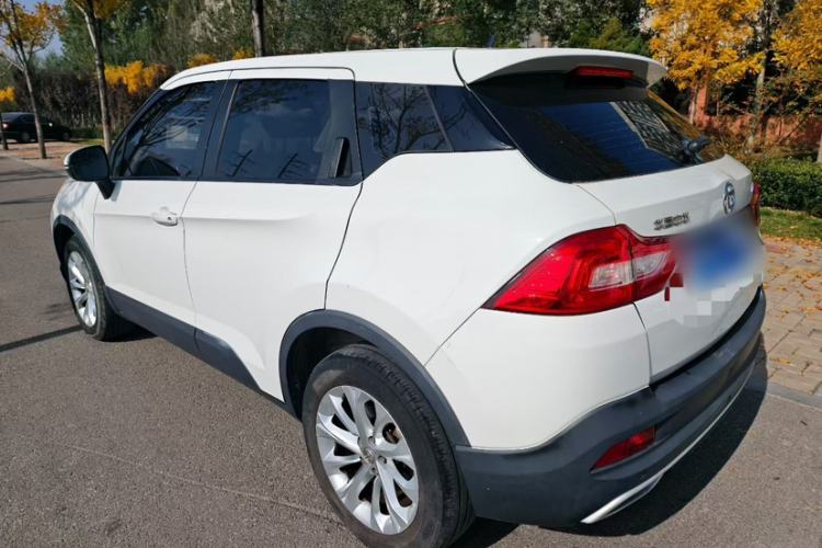 Used Brilliance V3 2017 1.5L Automatic Comfort Model Exterior 2