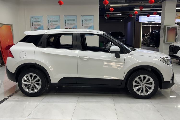 Used Brilliance V3 2017 1.5L Manual Comfort Model Exterior 2