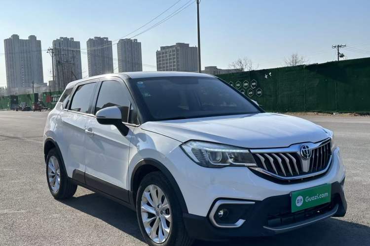 Used Brilliance V3 2017 1.5L Automatic Smart Version Exterior 2