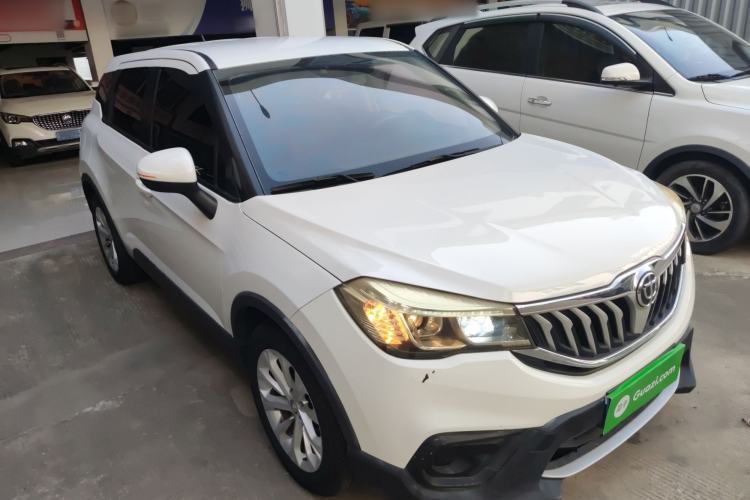 Used Brilliance V3 2017 1.5L Automatic Comfort Model Exterior 2