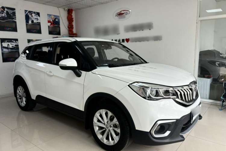 Used Brilliance V3 2017 1.5L Manual Smart Model Exterior 2