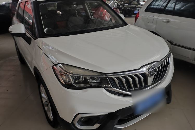 Used Brilliance V3 2017 1.5L Manual Smart Model Exterior 2